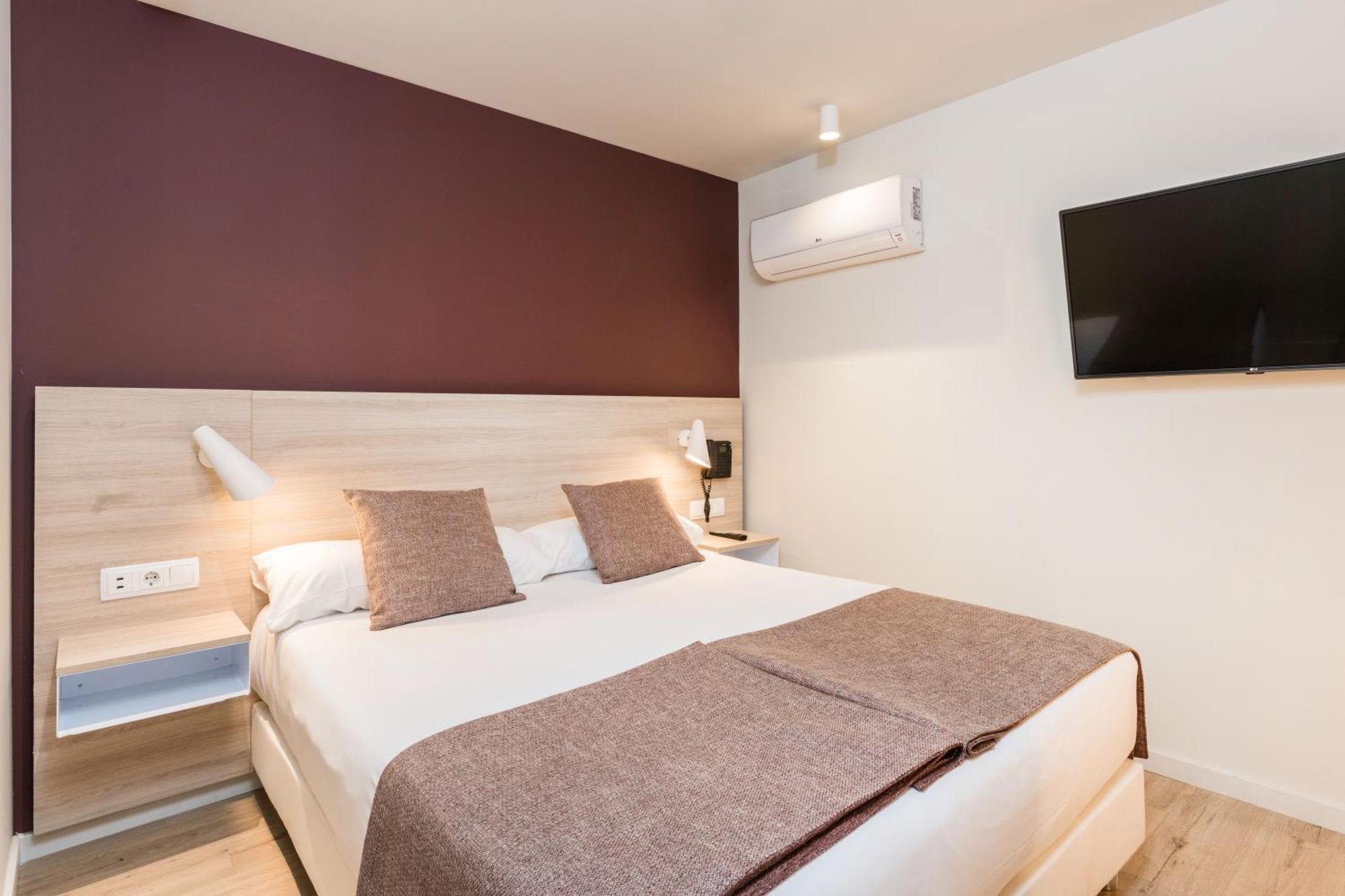 Hotel Hotel&apartahotel Serhs Cosmos 3*